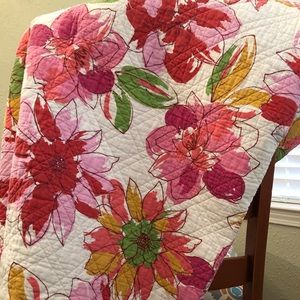 Beautiful queen size quilt